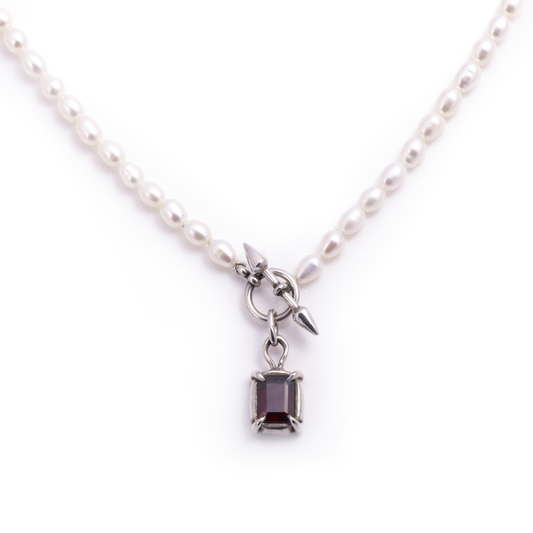 15" Garnet Nymph Necklace